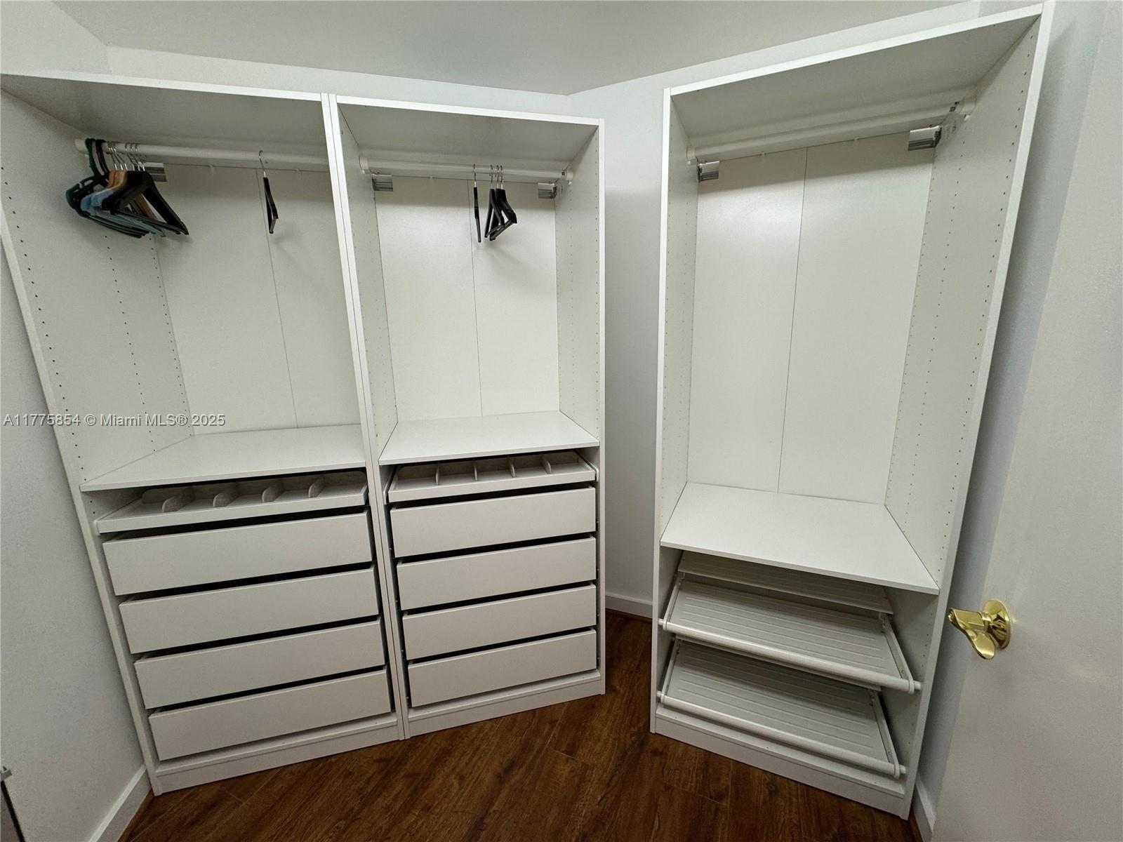 Small Image of 1900 NORTH BAYSHORE DR #4005, Miami Number 10