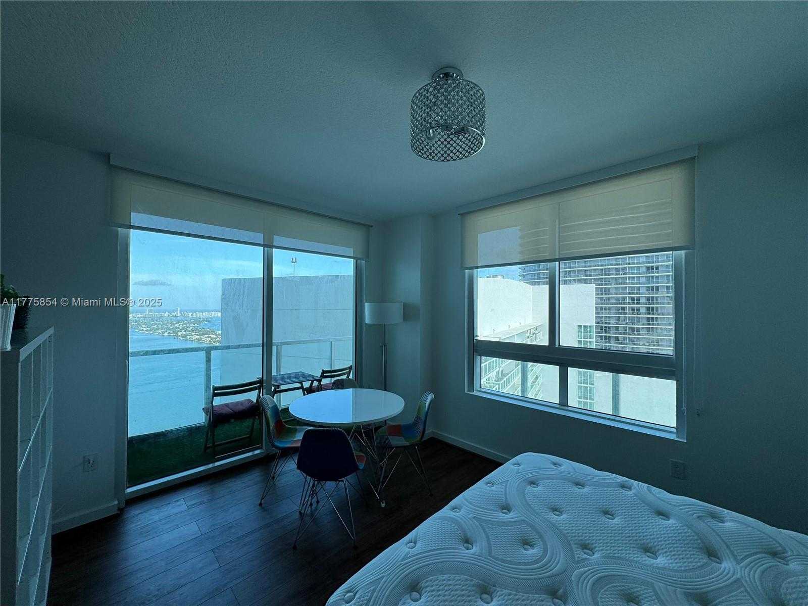 Small Image of 1900 NORTH BAYSHORE DR #4005, Miami Number 30