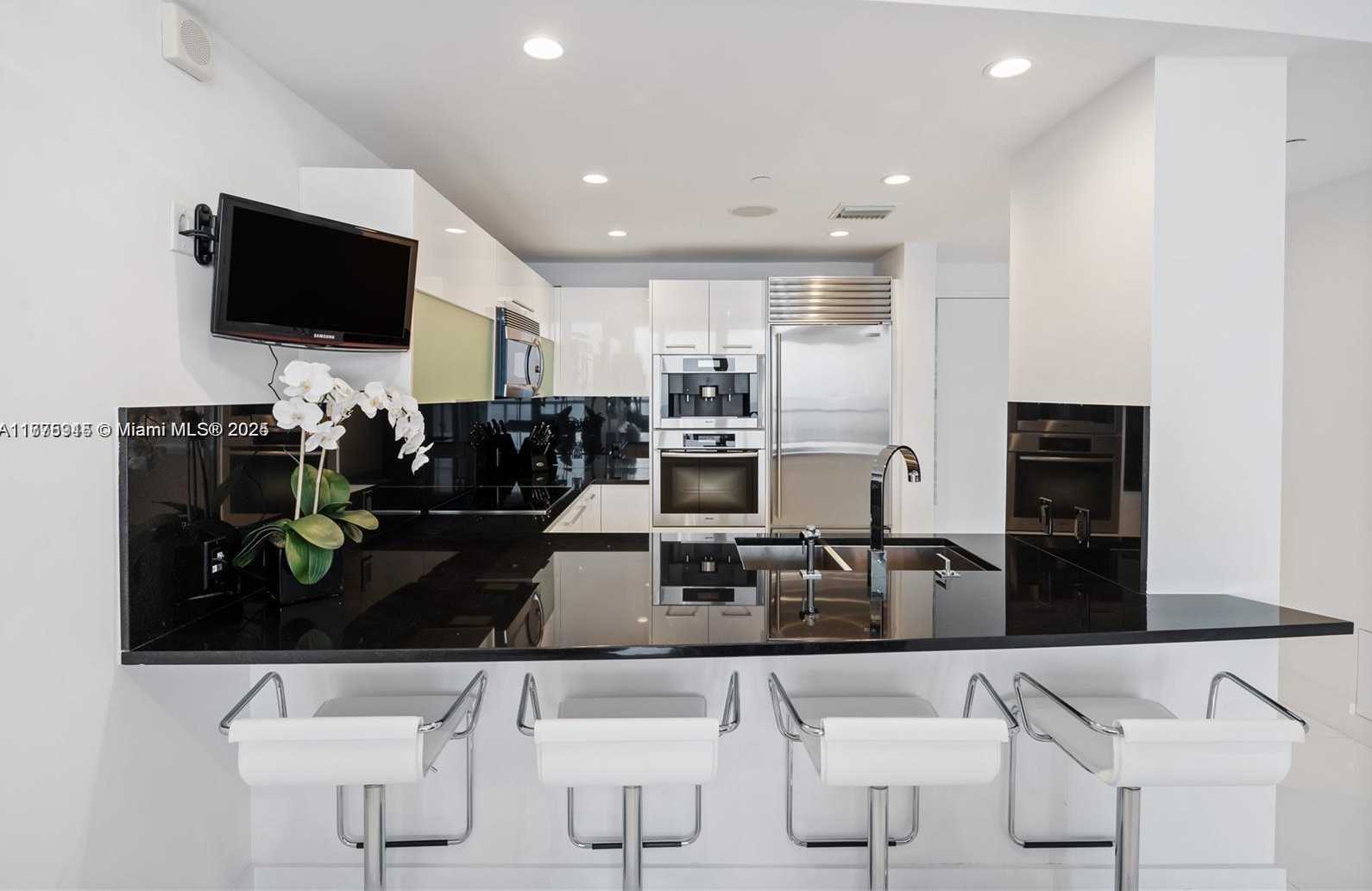 Small Image of 17121 COLLINS AVE #1703, Sunny Isles Beach Number 8