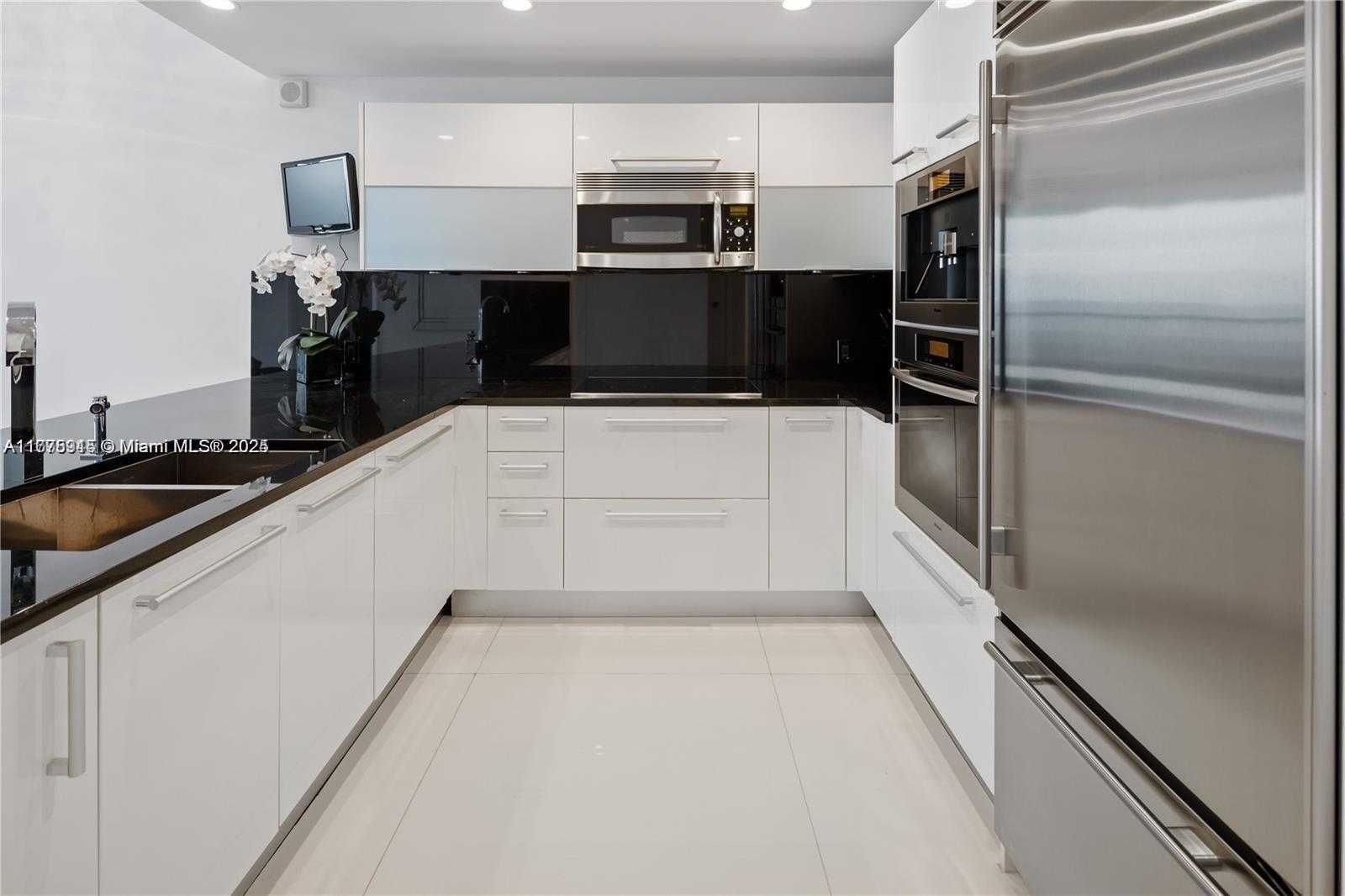 Small Image of 17121 COLLINS AVE #1703, Sunny Isles Beach Number 9