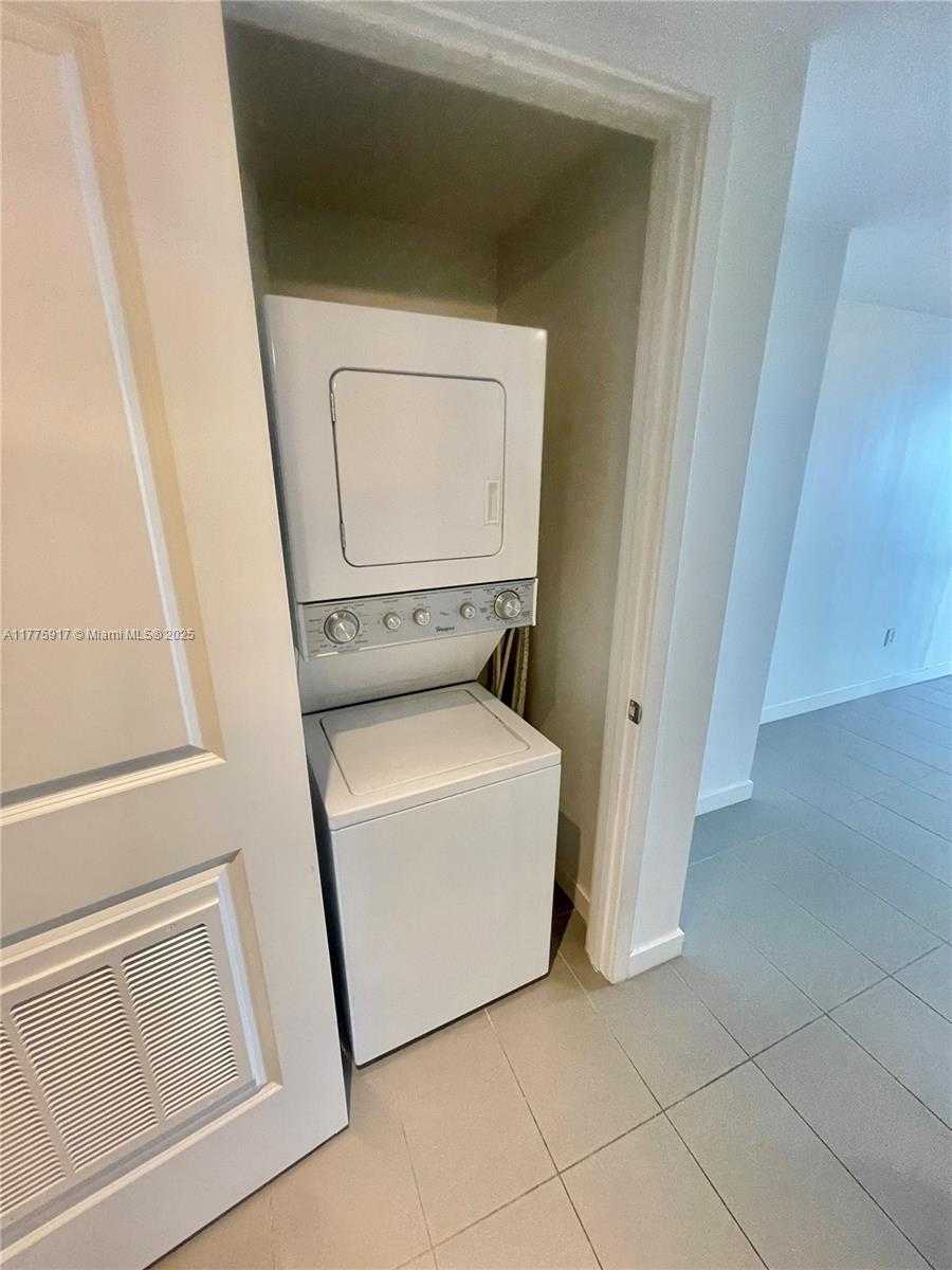 Small Image of 1600 NORTH EAST 1ST AVE #2502, Miami Number 7