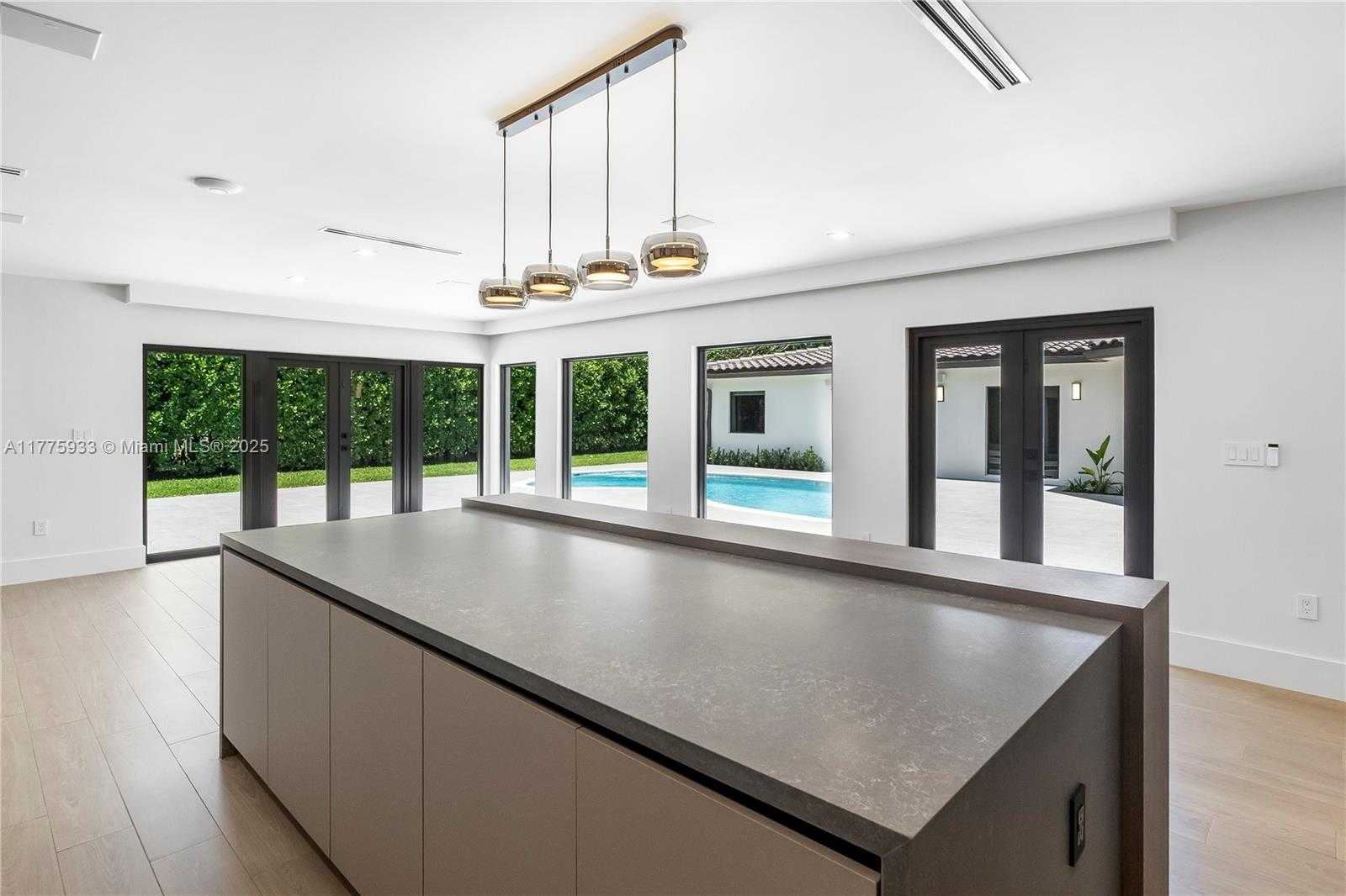 Small Image of 1107 ALFONSO AVE, Coral Gables Number 10