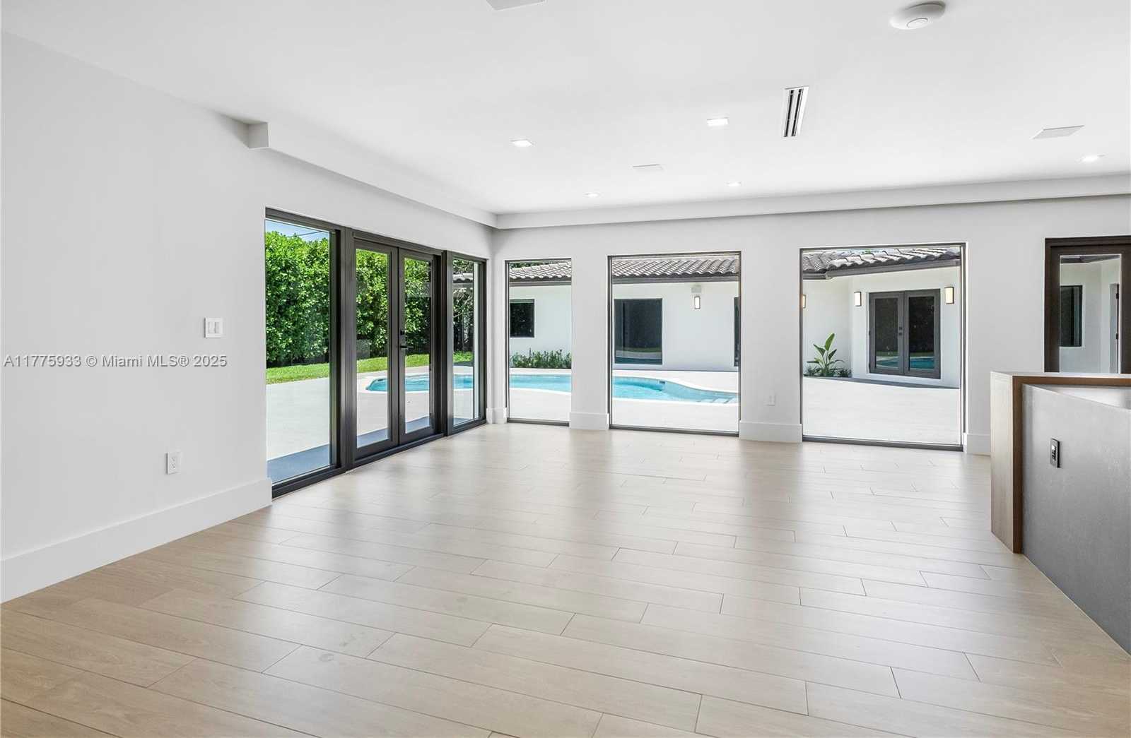 Small Image of 1107 ALFONSO AVE, Coral Gables Number 14