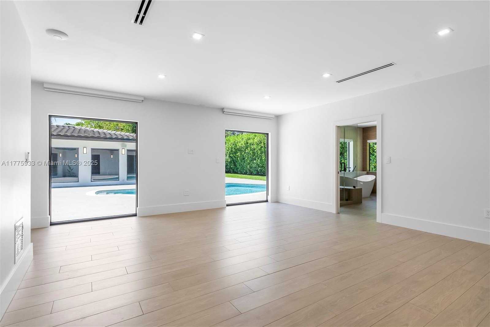 Small Image of 1107 ALFONSO AVE, Coral Gables Number 16