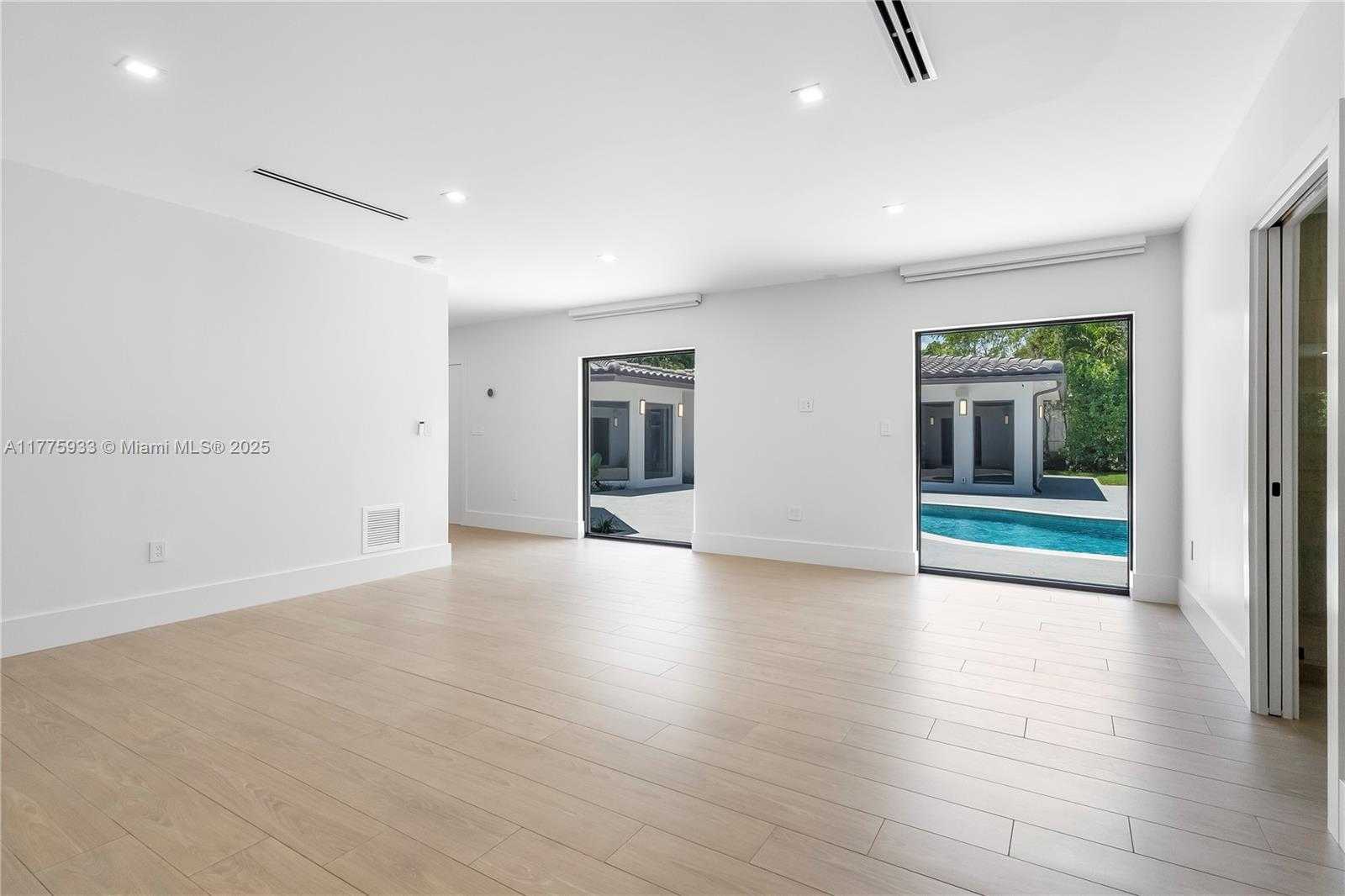 Small Image of 1107 ALFONSO AVE, Coral Gables Number 17