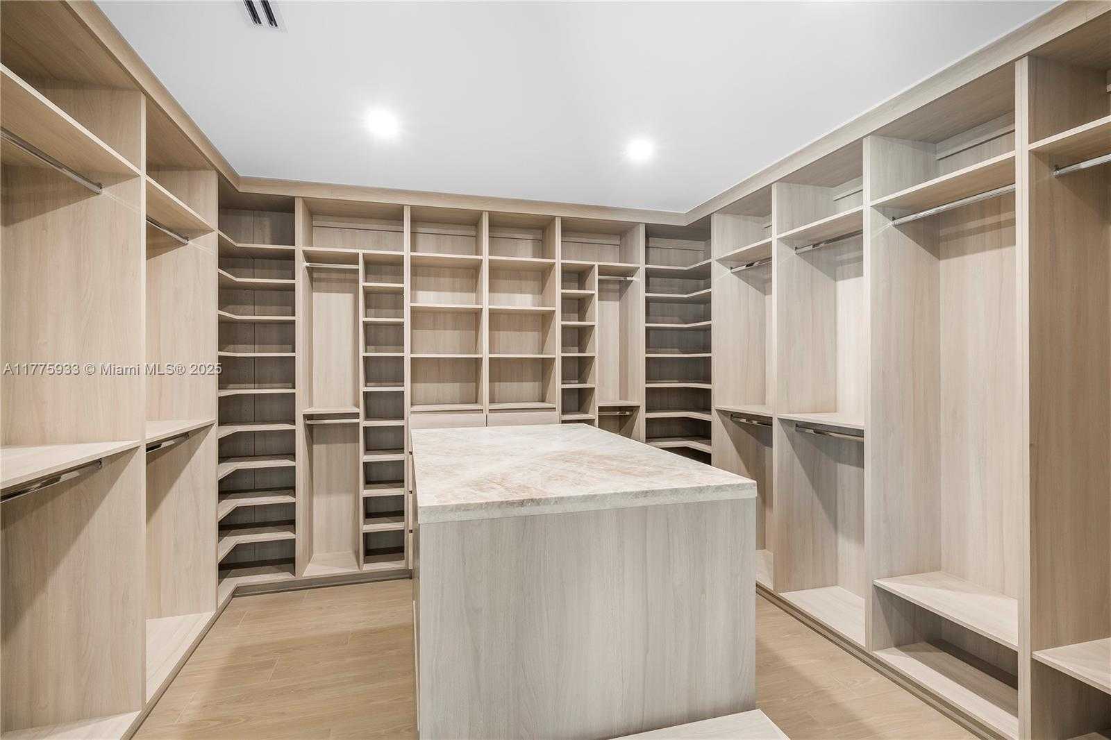 Small Image of 1107 ALFONSO AVE, Coral Gables Number 18