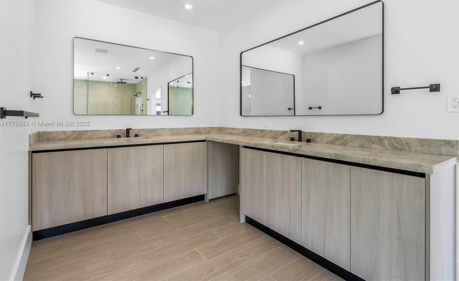 Small Image of 1107 ALFONSO AVE, Coral Gables Number 23