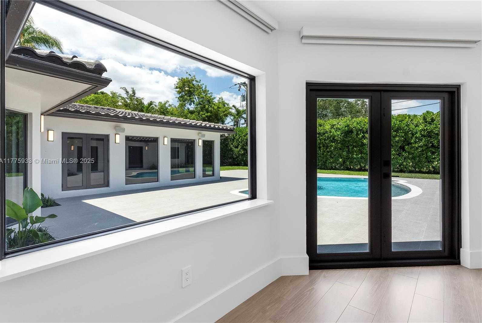 Small Image of 1107 ALFONSO AVE, Coral Gables Number 24
