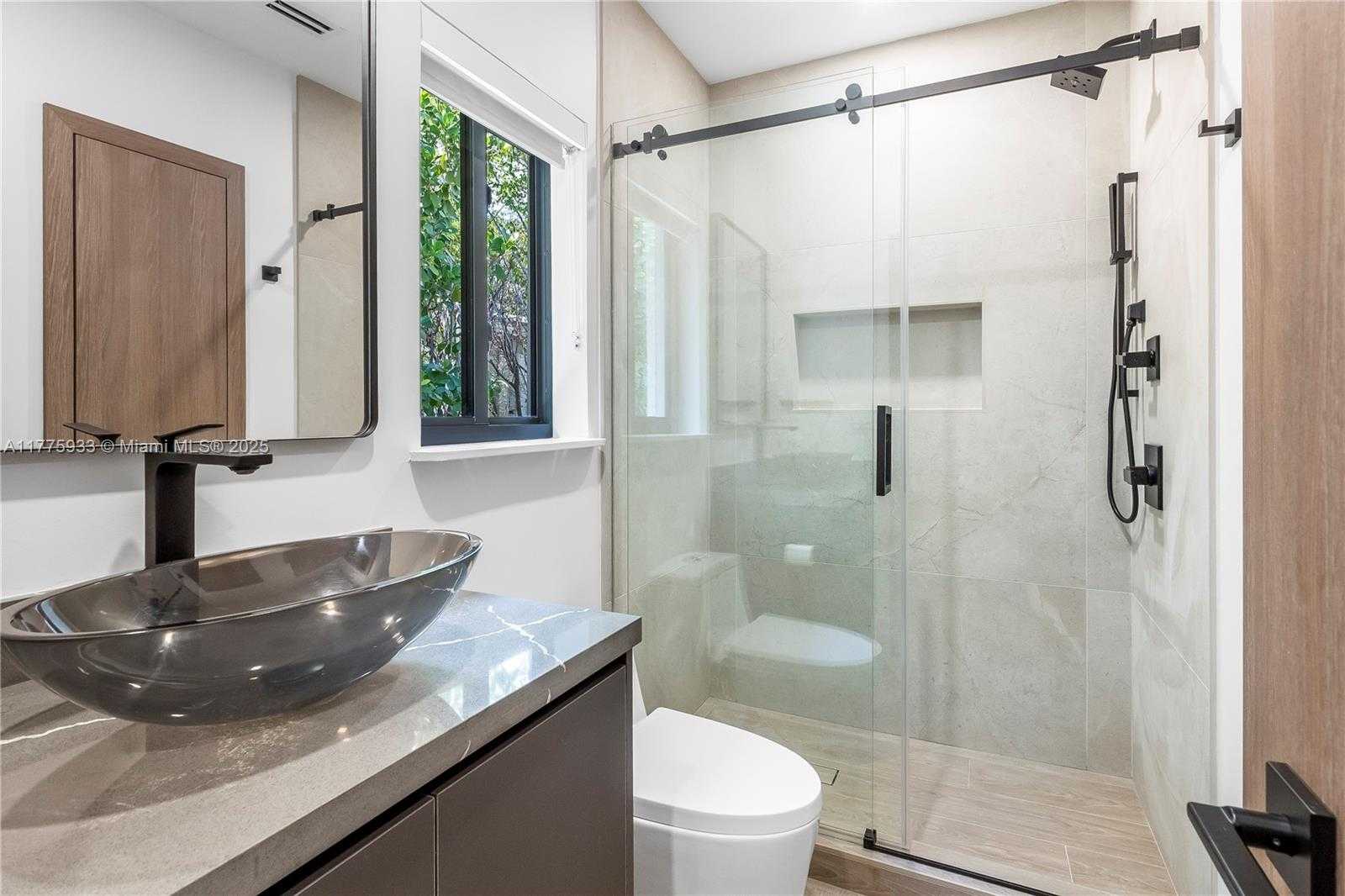 Small Image of 1107 ALFONSO AVE, Coral Gables Number 31