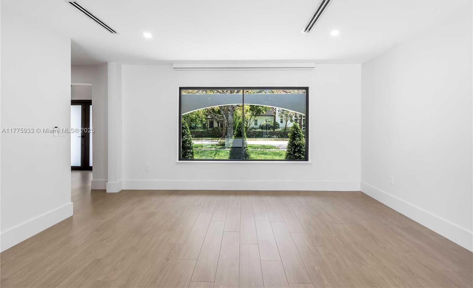Small Image of 1107 ALFONSO AVE, Coral Gables Number 4
