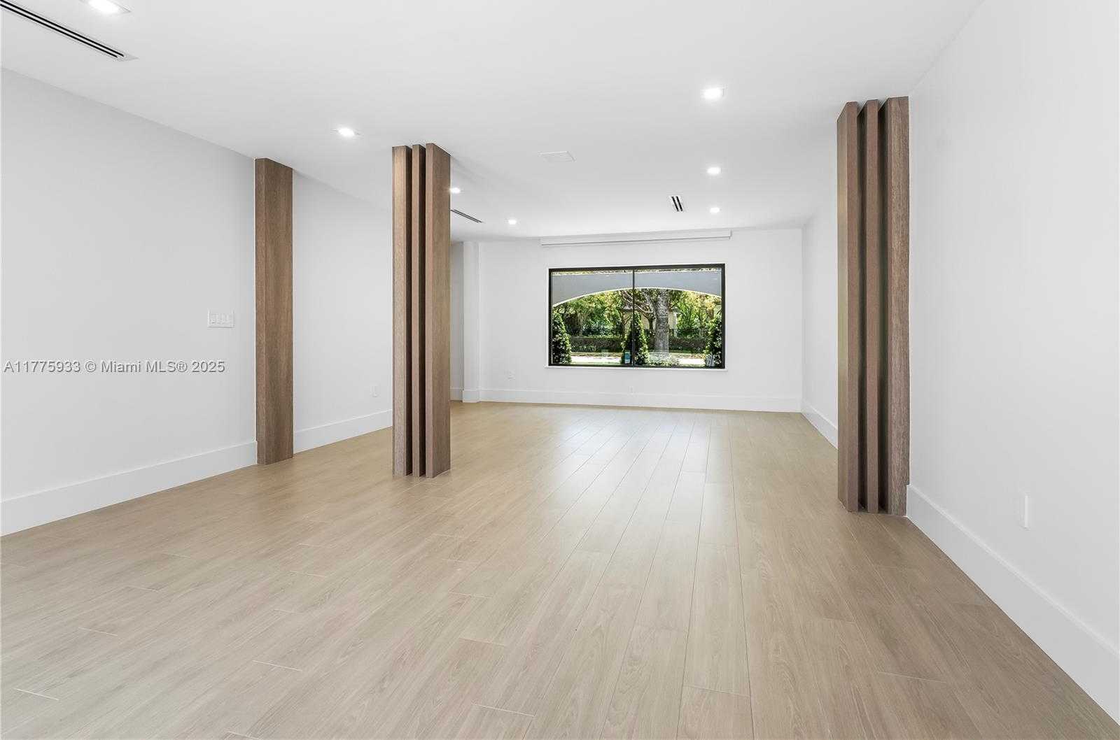 Small Image of 1107 ALFONSO AVE, Coral Gables Number 5