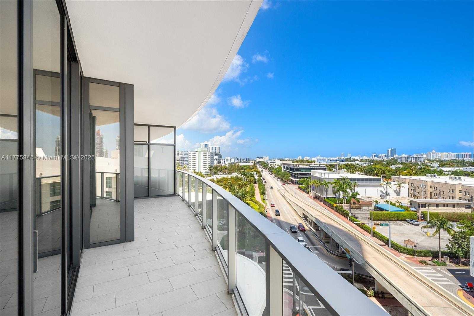 Small Image of 500 ALTON #801, Miami Beach Number 25