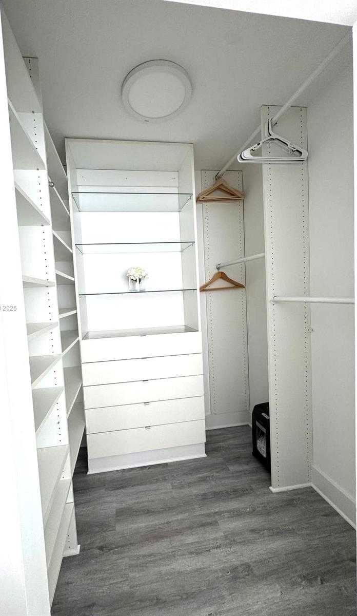 Small Image of 17011 NORTH BAY RD #814, Sunny Isles Beach Number 23