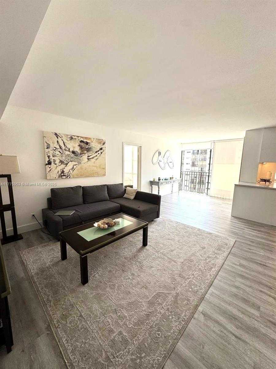 Small Image of 17011 NORTH BAY RD #814, Sunny Isles Beach Number 5