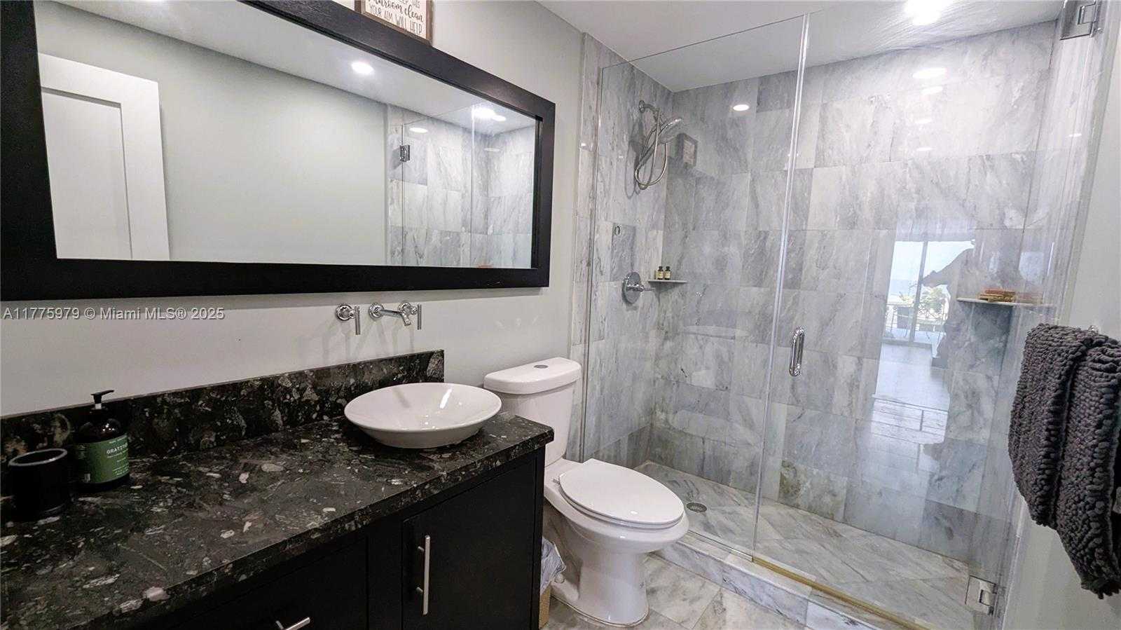 Small Image of 5151 COLLINS AVE #PH C, Miami Beach Number 29