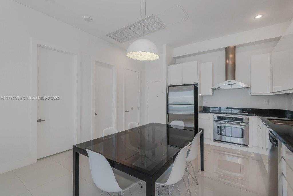 Small Image of 2301 COLLINS AVE #1624, Miami Beach Number 20