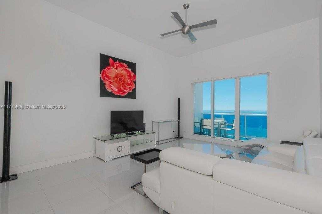 Small Image of 2301 COLLINS AVE #1624, Miami Beach Number 4