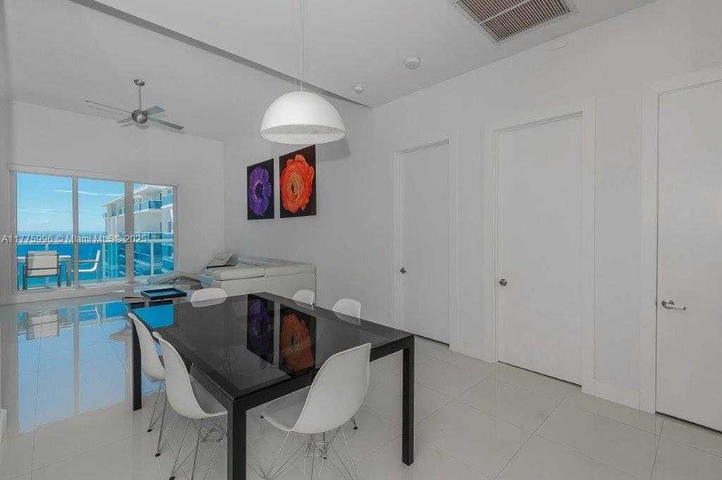 Small Image of 2301 COLLINS AVE #1624, Miami Beach Number 5