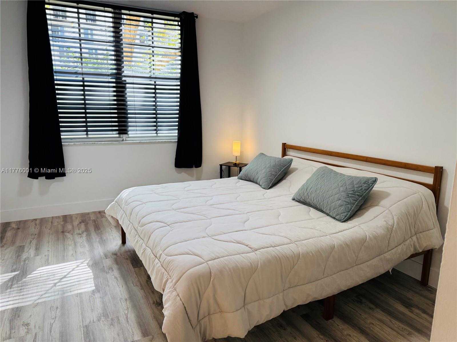 Small Image of 19555 EAST COUNTRY CLUB DR #8108, Aventura Number 13