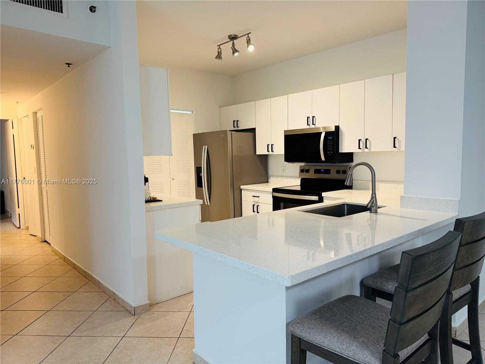 Small Image of 19555 EAST COUNTRY CLUB DR #8108, Aventura Number 5