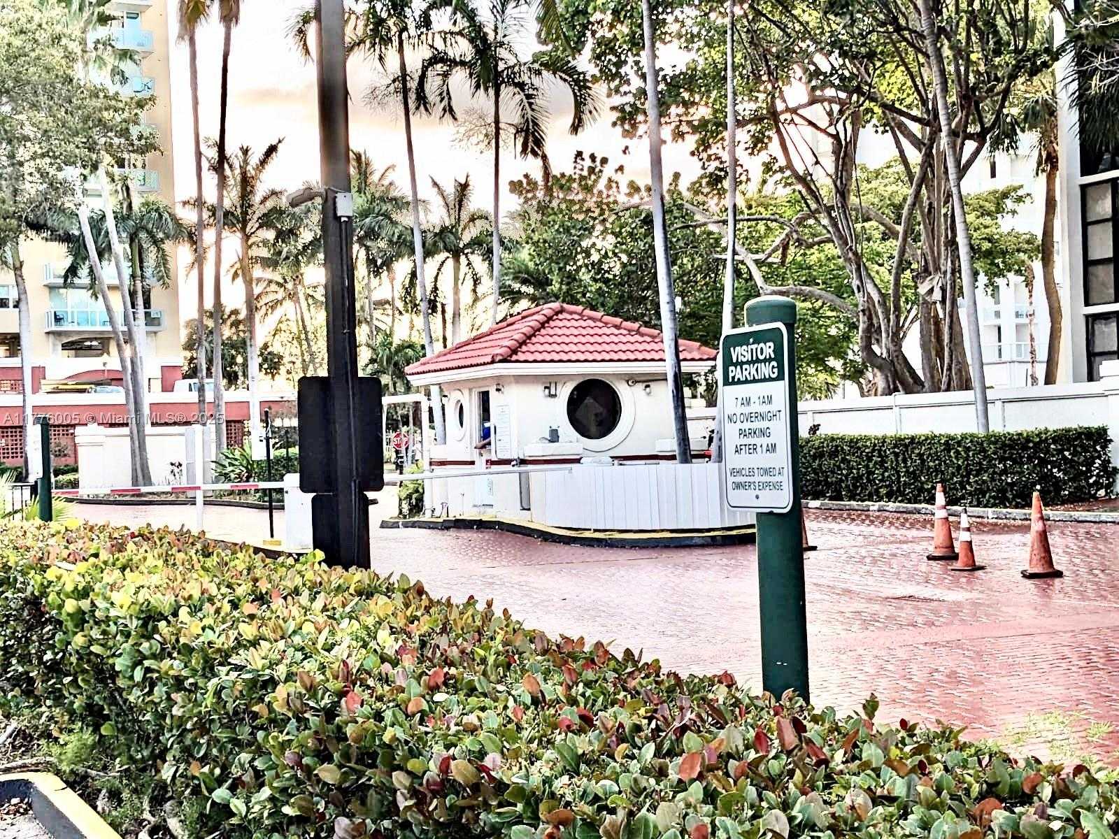 Small Image of 16909 NORTH BAY RD #103, Sunny Isles Beach Number 2