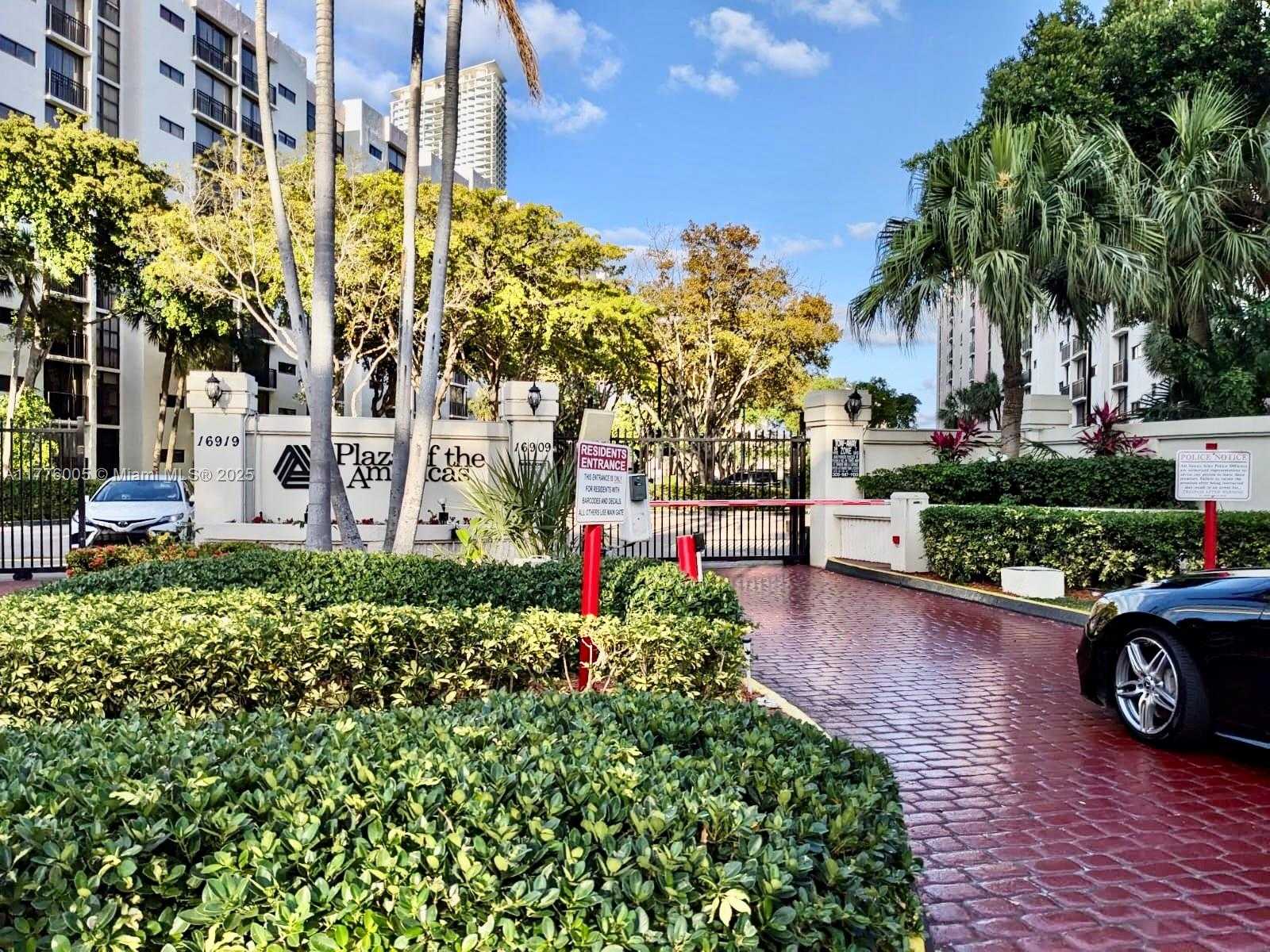 Small Image of 16909 NORTH BAY RD #103, Sunny Isles Beach Number 7