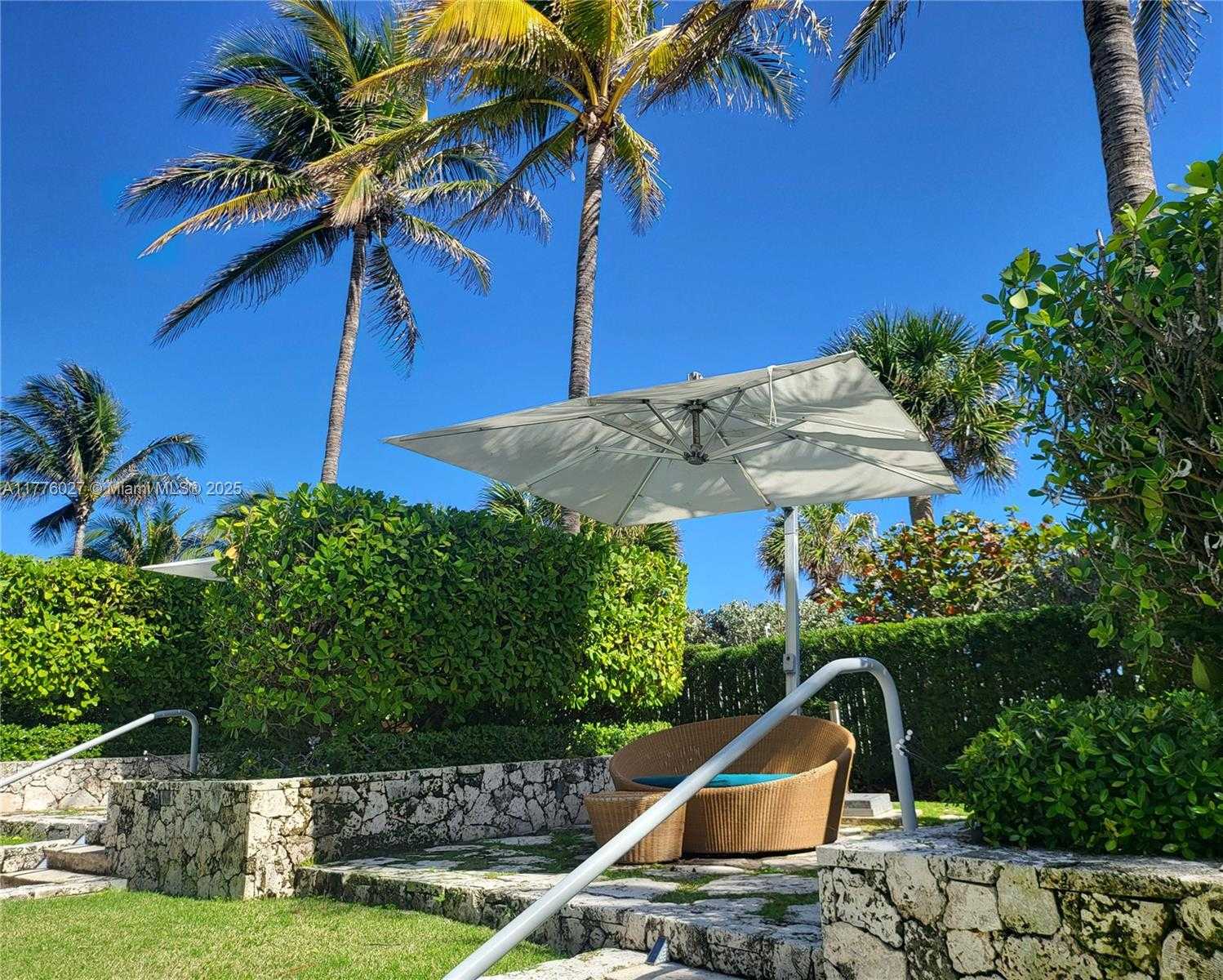 Small Image of 5875 COLLINS AVE #806, Miami Beach Number 10