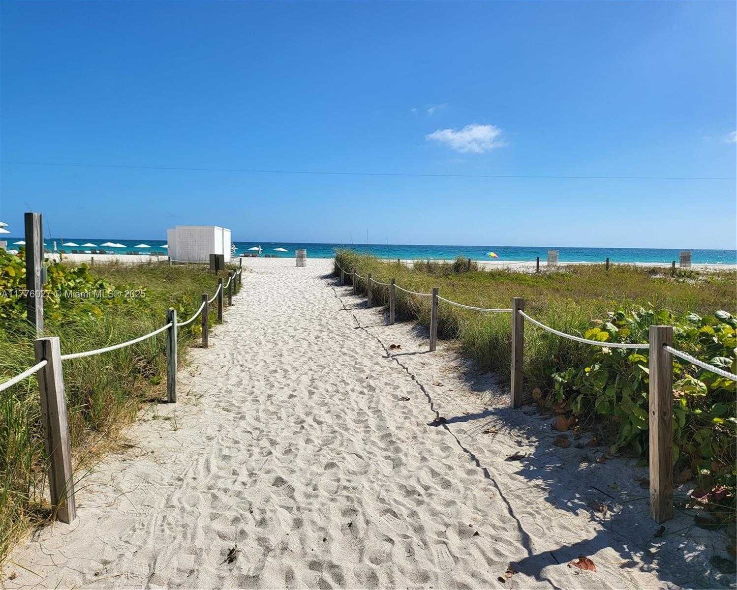 Small Image of 5875 COLLINS AVE #806, Miami Beach Number 3