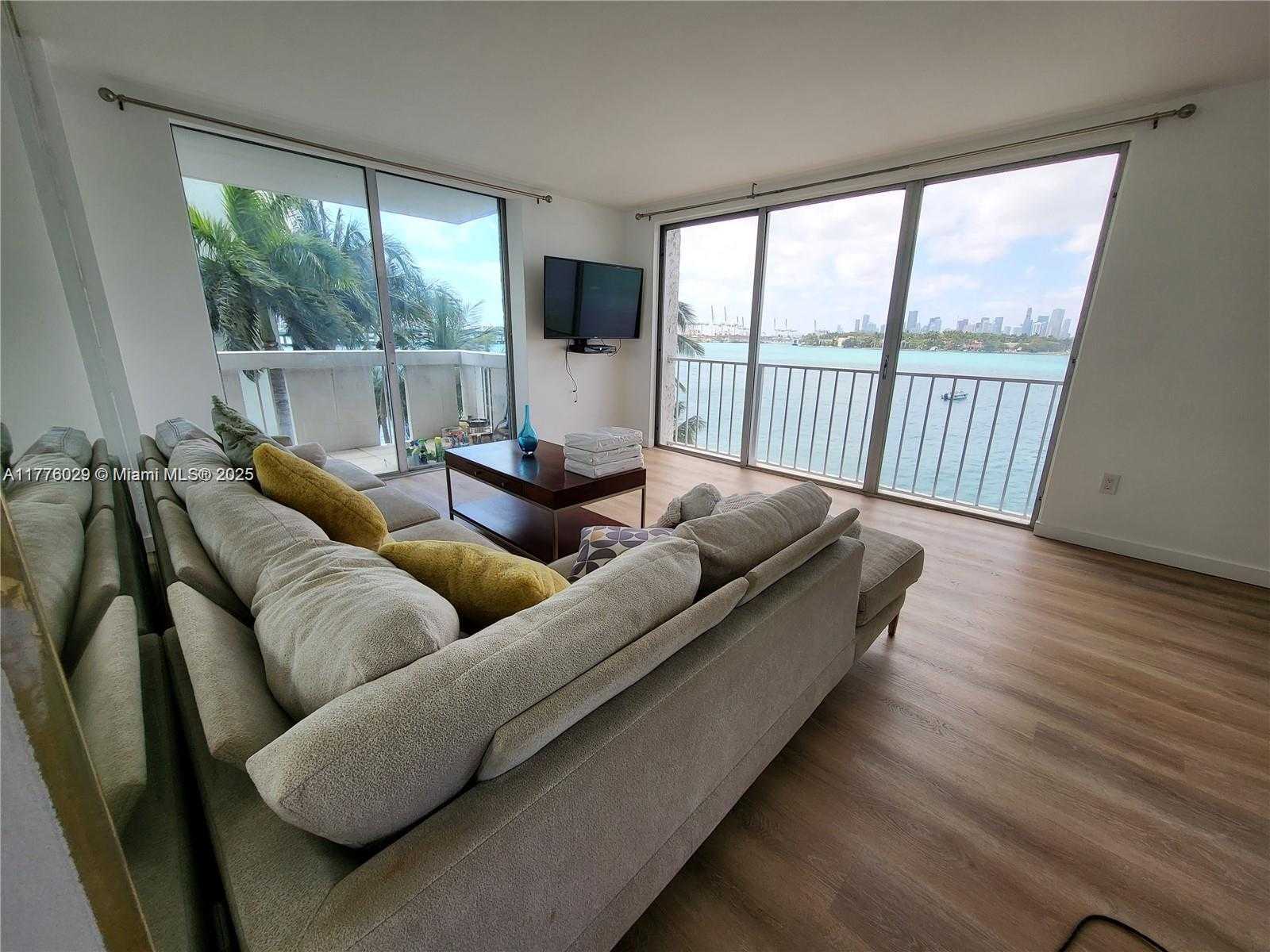Small Image of 800 WEST #412, Miami Beach Number 5