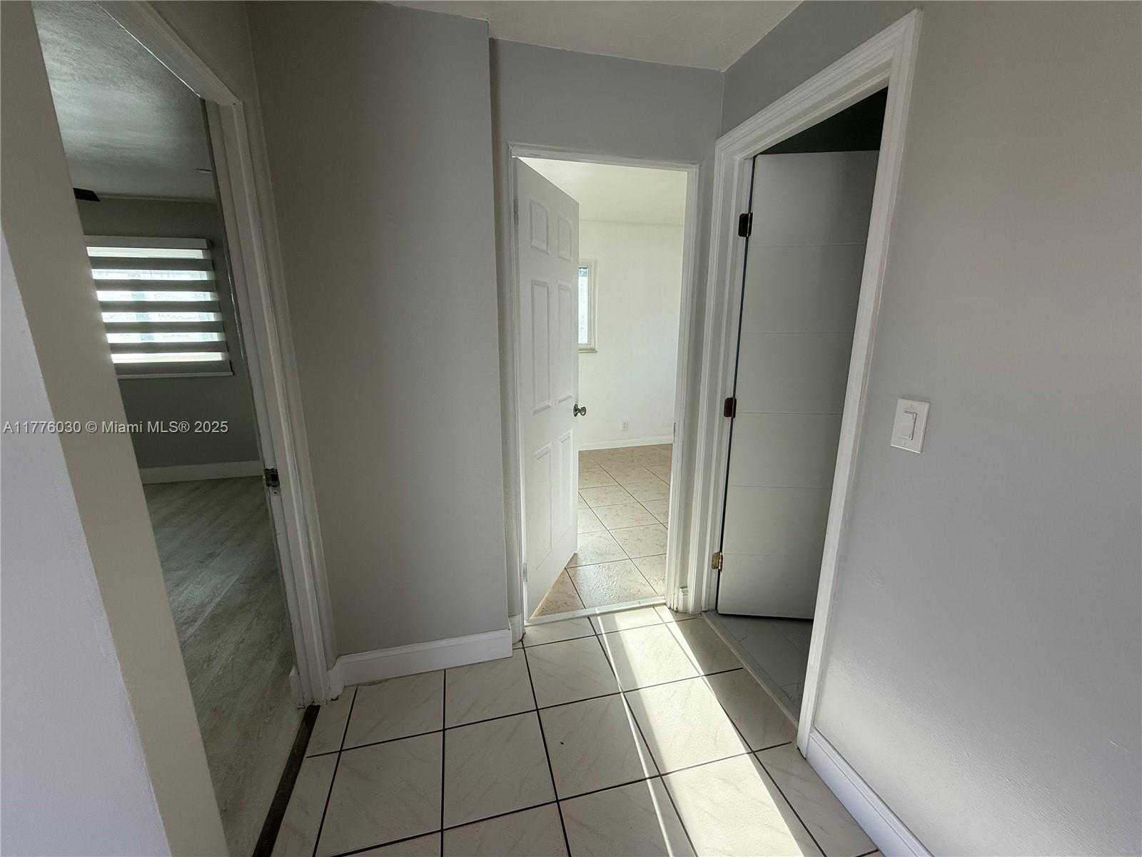 Small Image of 6218 RODMAN ST #1, Hollywood Number 10