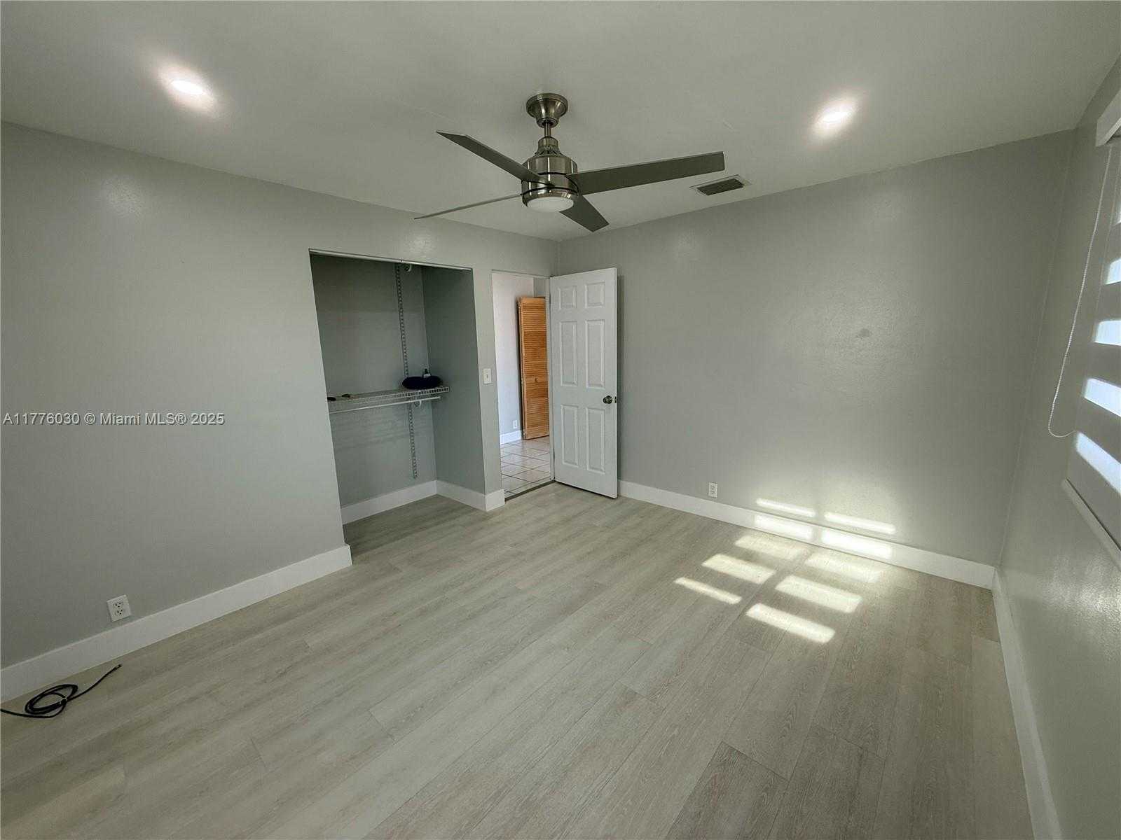 Small Image of 6218 RODMAN ST #1, Hollywood Number 14