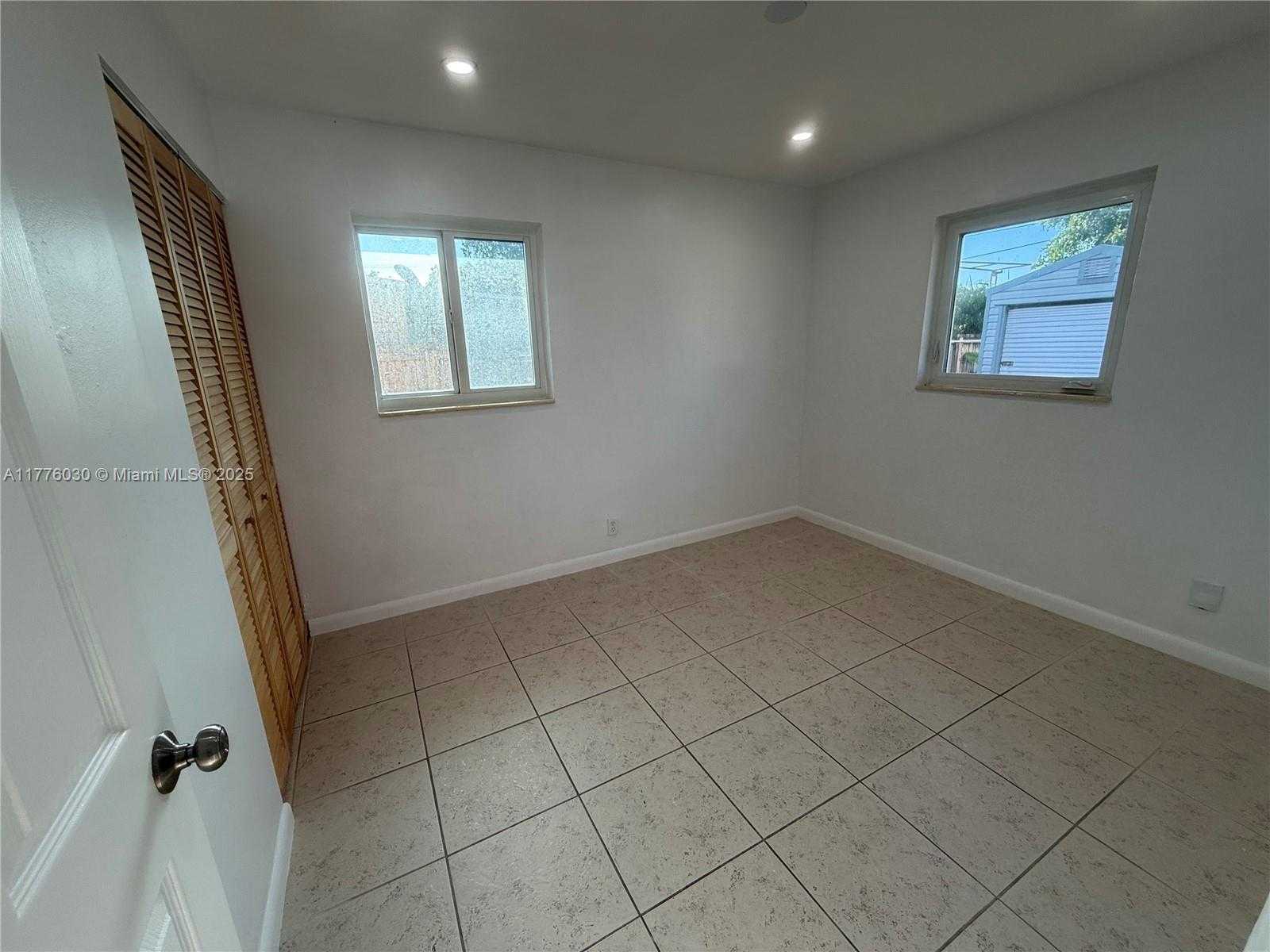 Small Image of 6218 RODMAN ST #1, Hollywood Number 15