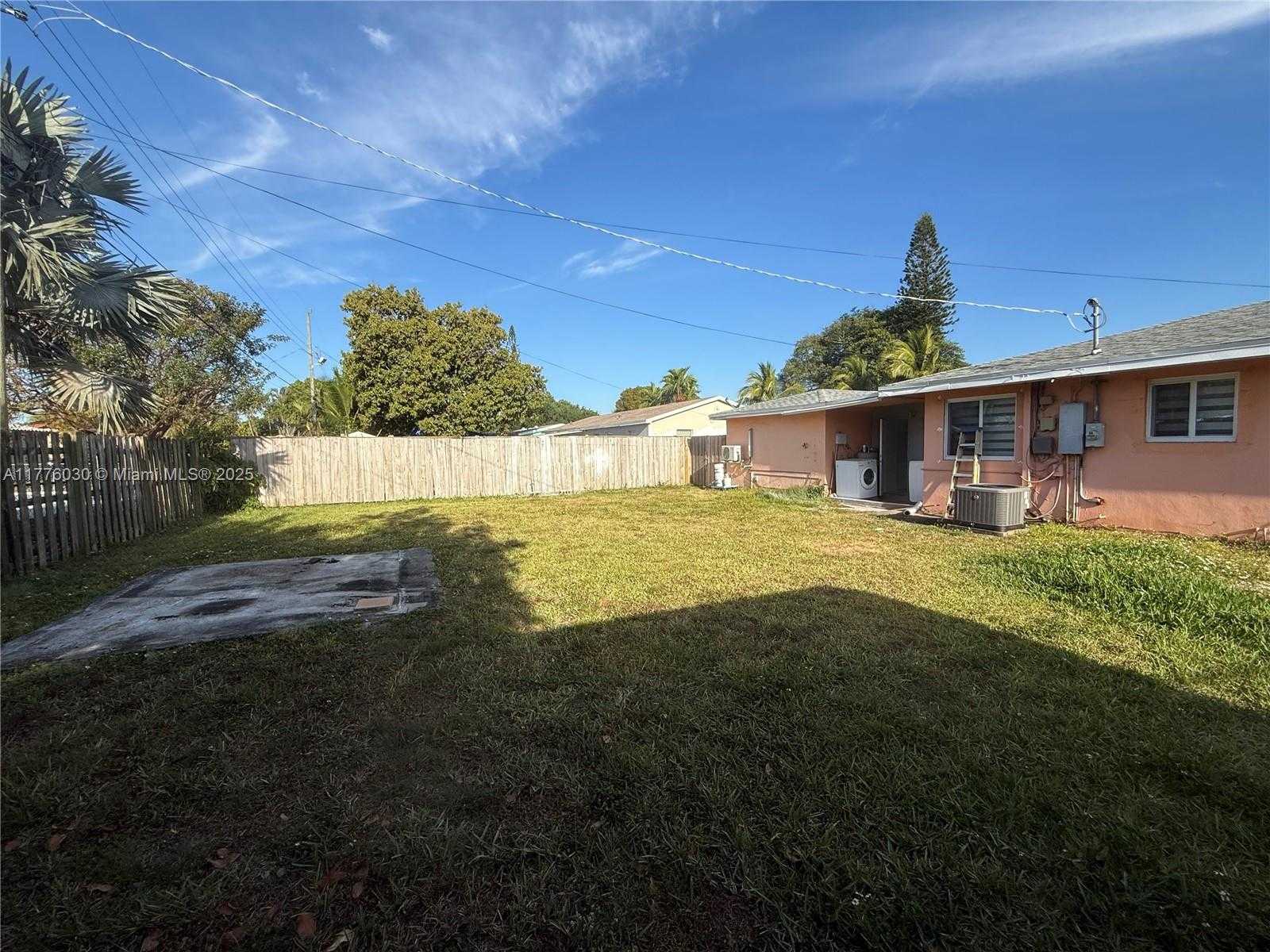 Small Image of 6218 RODMAN ST #1, Hollywood Number 27