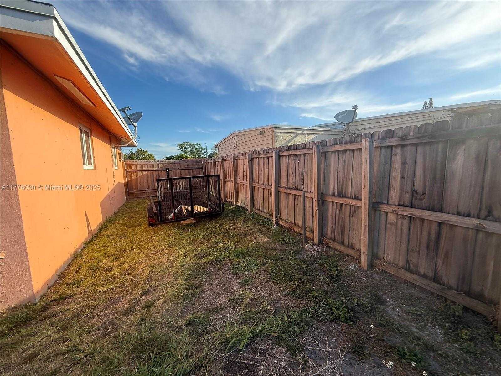 Small Image of 6218 RODMAN ST #1, Hollywood Number 29