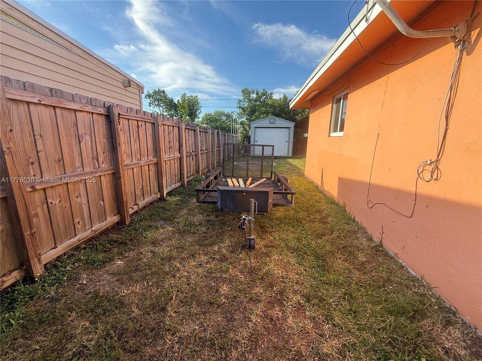 Small Image of 6218 RODMAN ST #1, Hollywood Number 30