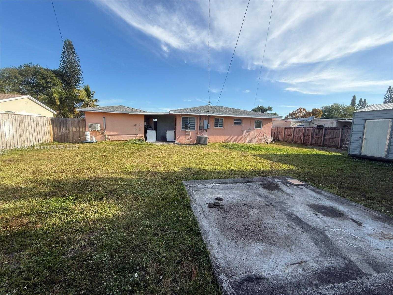 Small Image of 6218 RODMAN ST #1, Hollywood Number 31