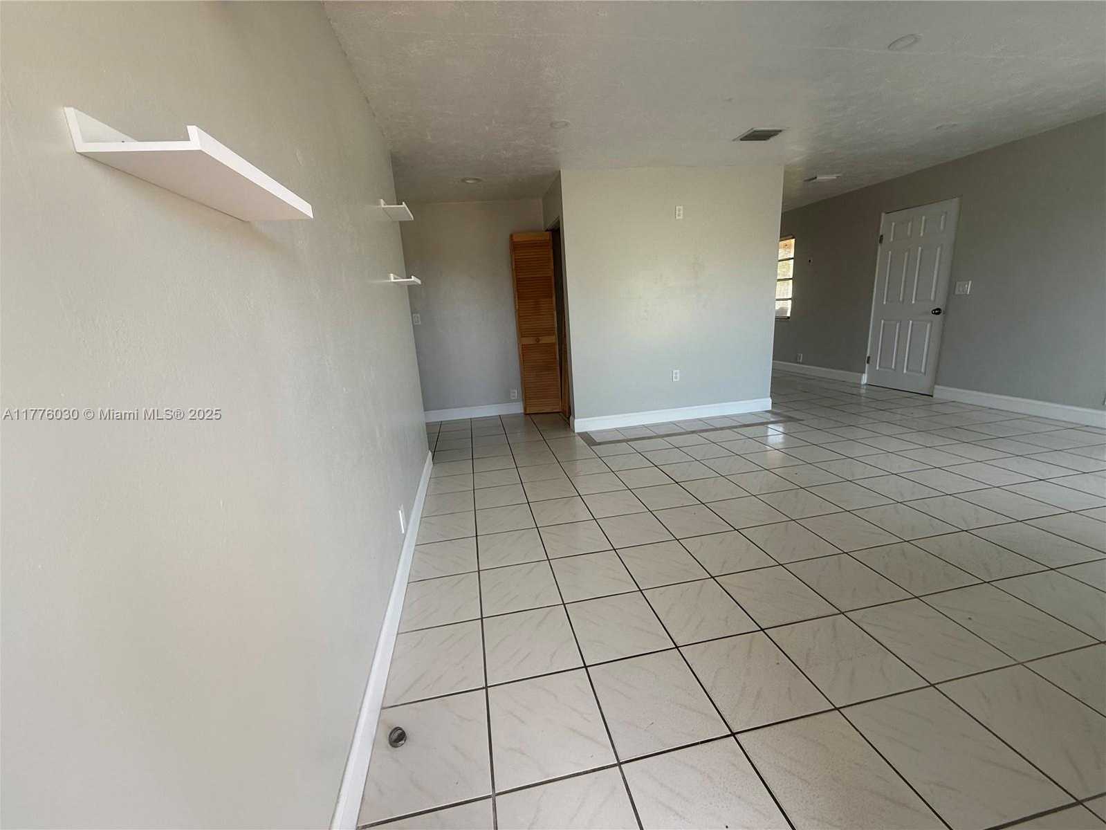Small Image of 6218 RODMAN ST #1, Hollywood Number 4