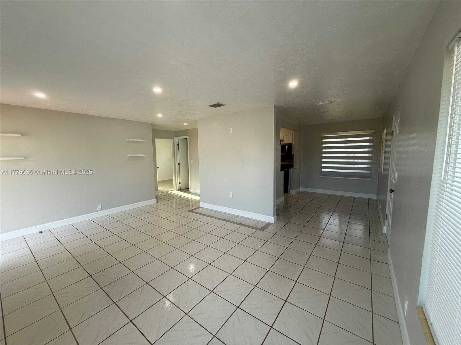 Small Image of 6218 RODMAN ST #1, Hollywood Number 5