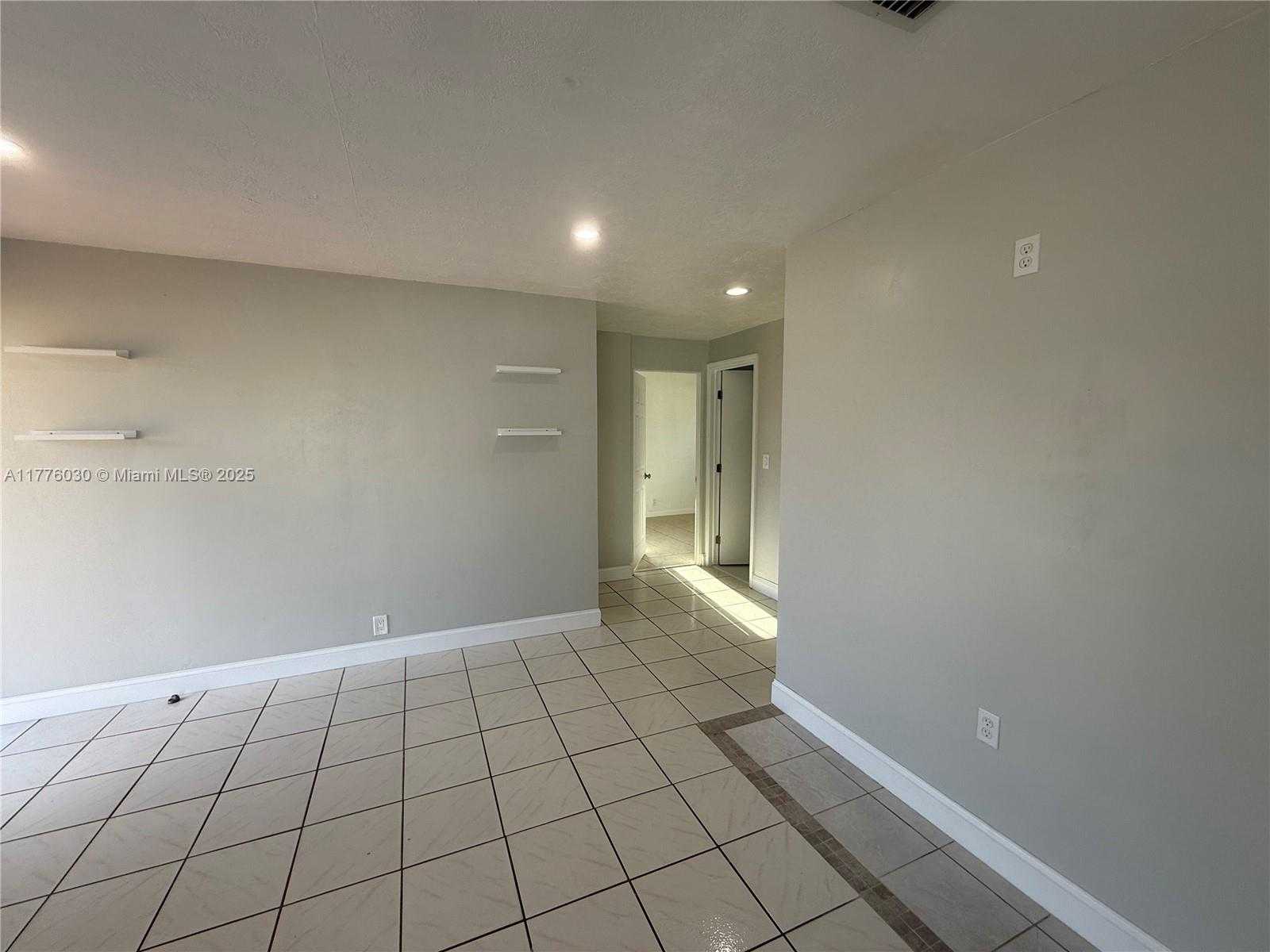 Small Image of 6218 RODMAN ST #1, Hollywood Number 9