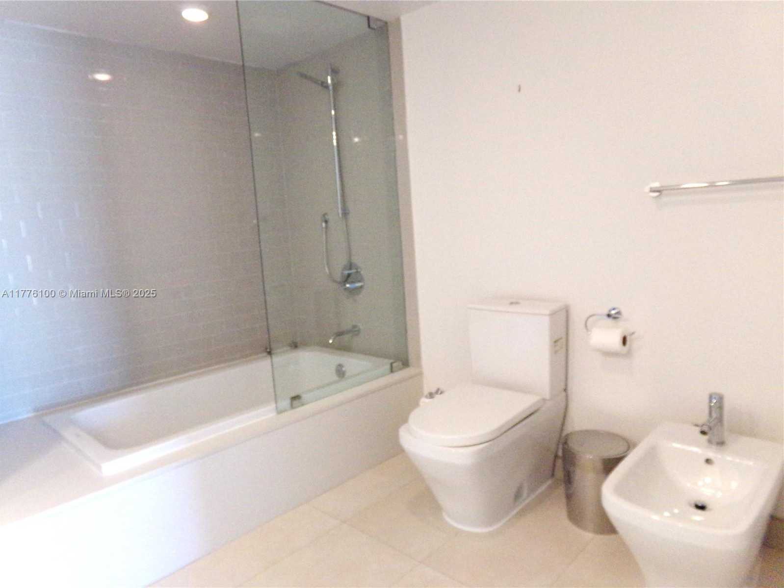 Small Image of 1025 92ND ST #804, Bay Harbor Islands Number 13