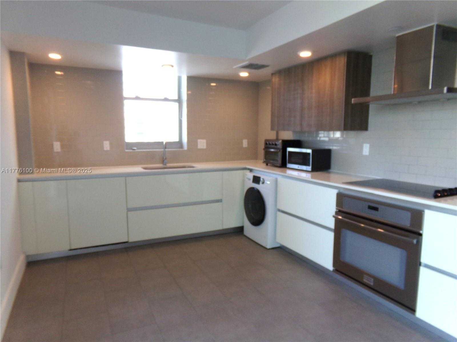 Small Image of 1025 92ND ST #804, Bay Harbor Islands Number 2
