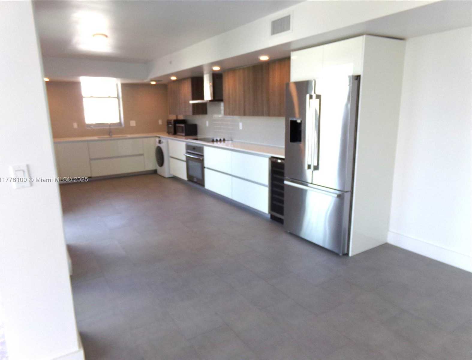 Small Image of 1025 92ND ST #804, Bay Harbor Islands Number 3