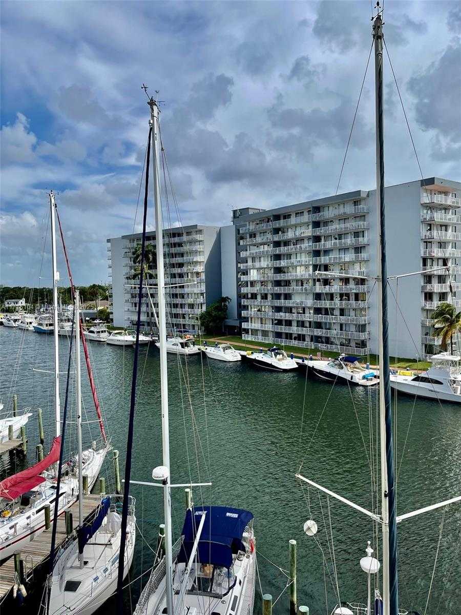 Small Image of 2415 NORTH WEST 16TH STREET RD #514, Miami Number 12