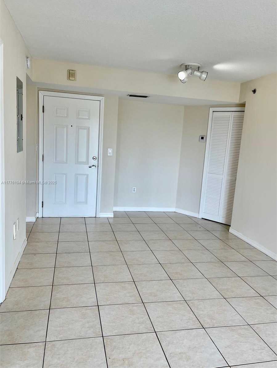 Small Image of 2415 NORTH WEST 16TH STREET RD #514, Miami Number 2
