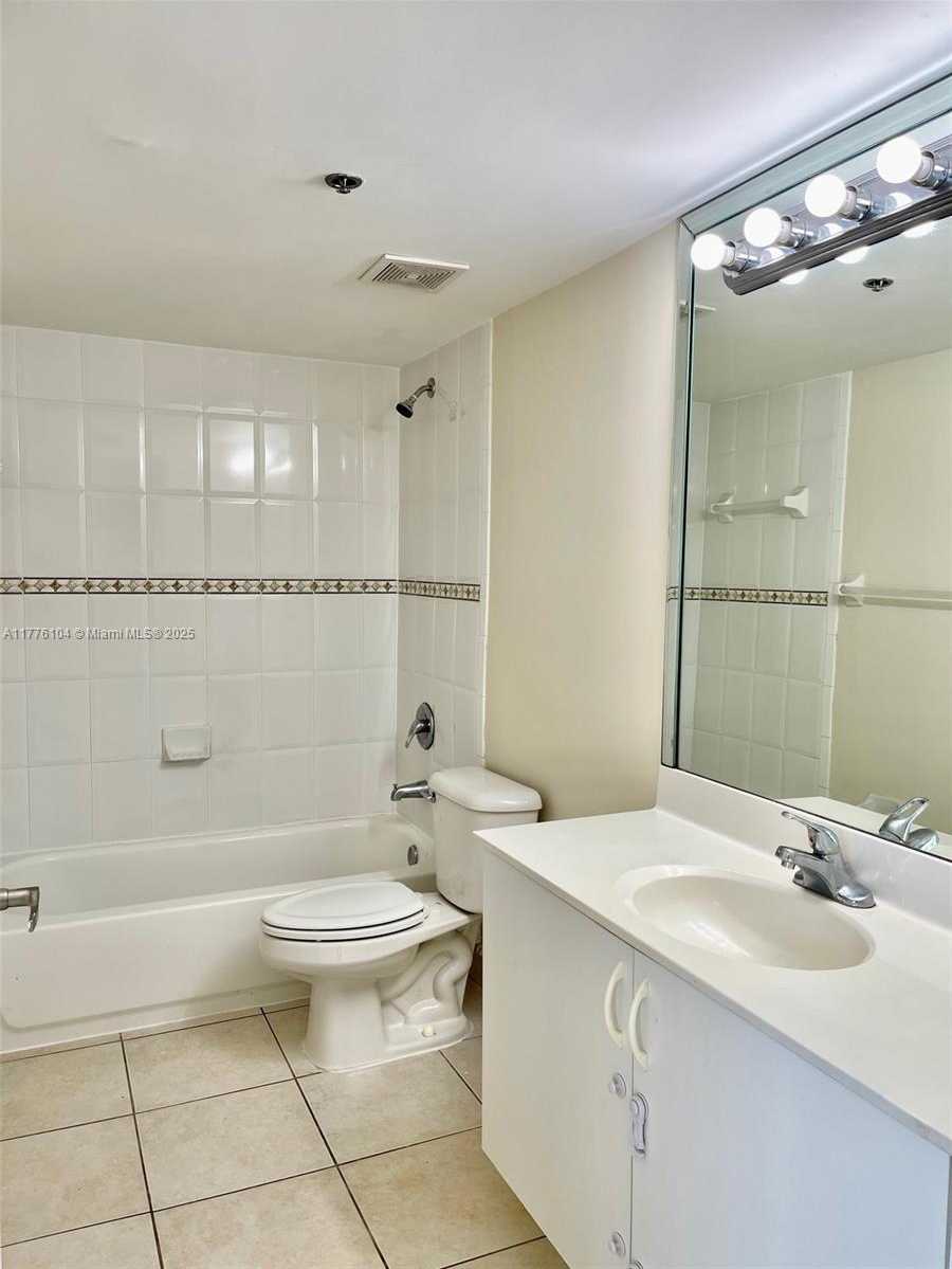 Small Image of 2415 NORTH WEST 16TH STREET RD #514, Miami Number 6