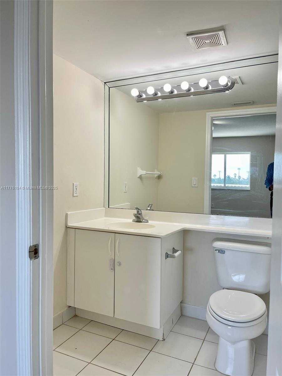 Small Image of 2415 NORTH WEST 16TH STREET RD #514, Miami Number 9