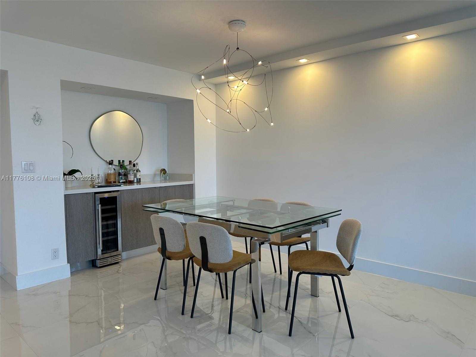 Small Image of 100 BAYVIEW DR #515, Sunny Isles Beach Number 10