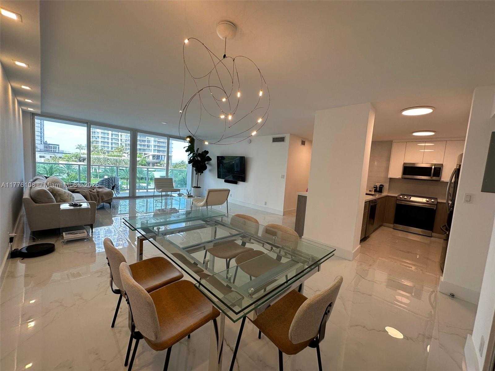 Small Image of 100 BAYVIEW DR #515, Sunny Isles Beach Number 2