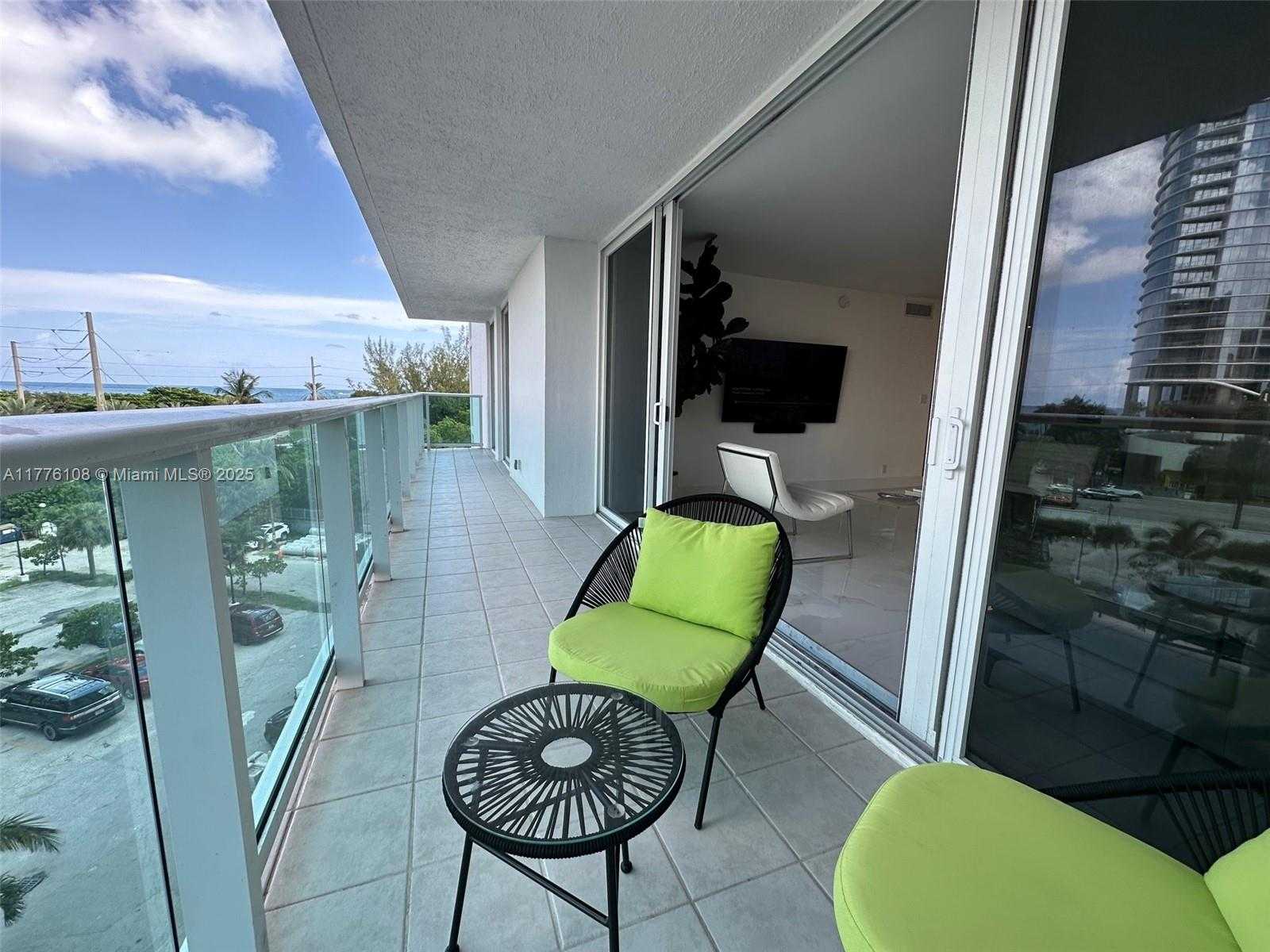 Small Image of 100 BAYVIEW DR #515, Sunny Isles Beach Number 8