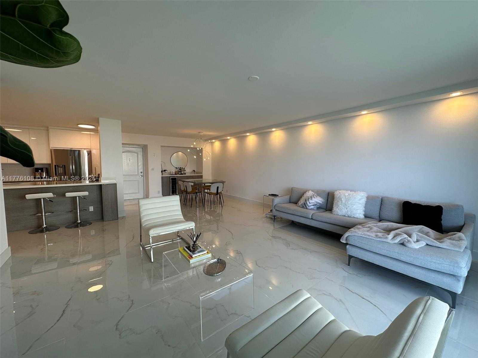 Small Image of 100 BAYVIEW DR #515, Sunny Isles Beach Number 9